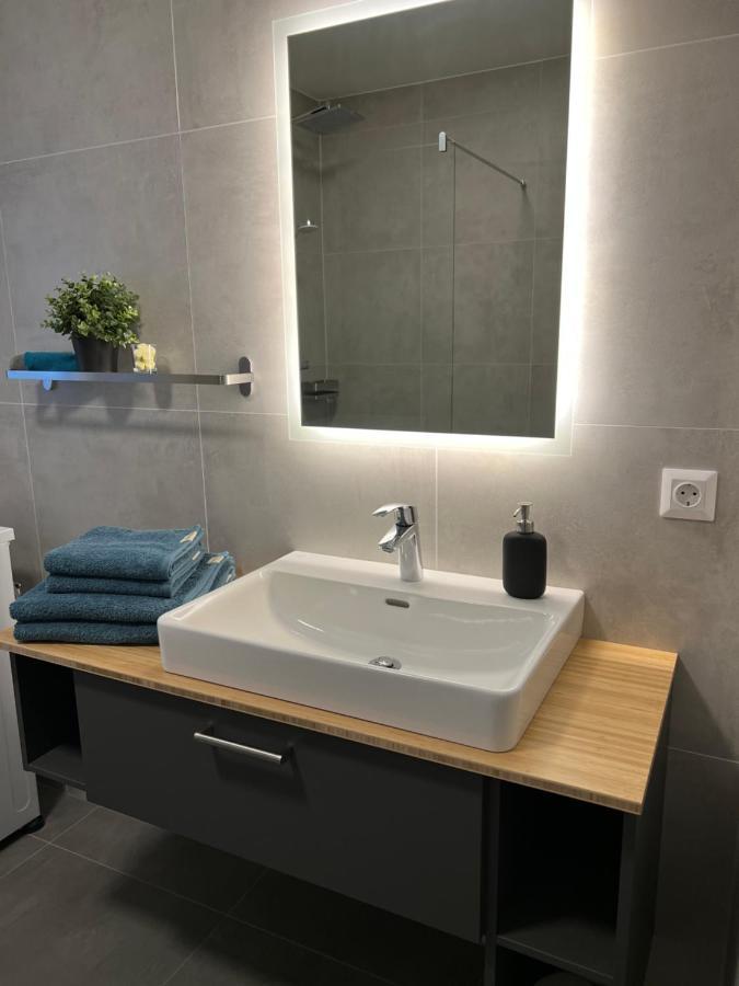 Ferienwohnung Mit Seeblick - Ossiacher See Gerlitzen Sattendorf ภายนอก รูปภาพ