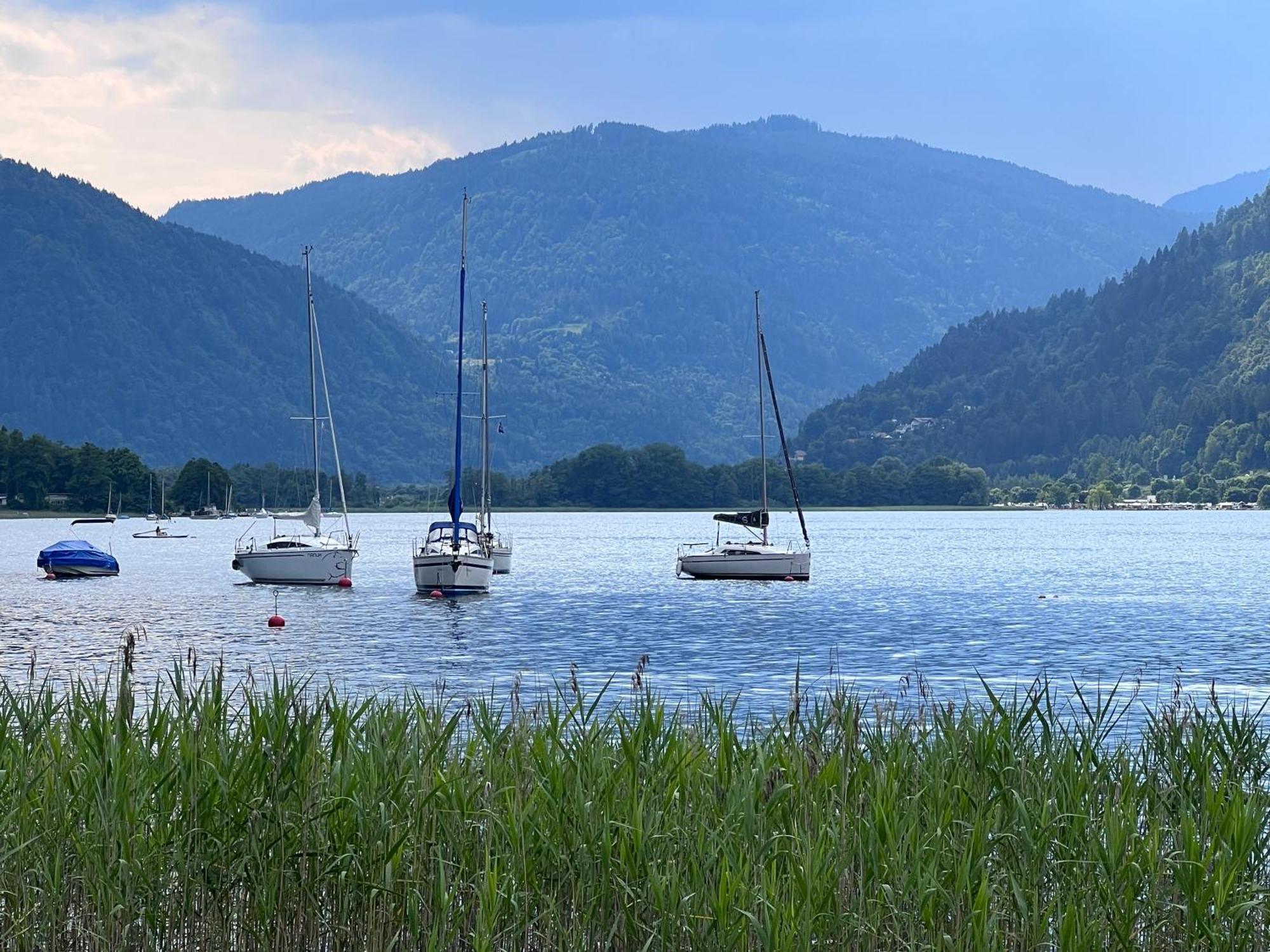 Ferienwohnung Mit Seeblick - Ossiacher See Gerlitzen Sattendorf ภายนอก รูปภาพ